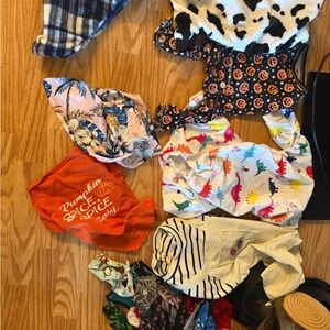 Dog clothes/leashes/toys. Medium/large